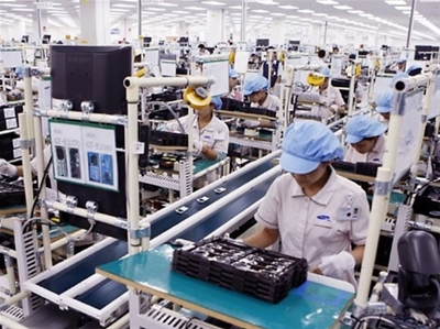 TUYỂN 7 NỮ ĐÚC ĐỒ NHỰA