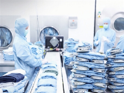 TUYỂN NỮ GIẶT LÀ 1 NĂM 